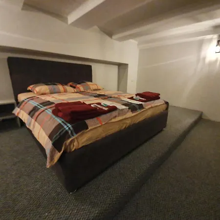 В Центре , На Подгорной . Apartment Uschhorod